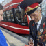 Поздравление ветерана. Фото Романа Корякина - RuffNews.Ru