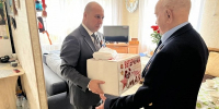 Тульским ветеранам по инициативе Дмитрия Миляева вручили подарки к Дню Победы - ТК Первый Тульский