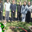 Школьники из Сясьстроя высадили живой памятник героям войны - SyasNews.Ru