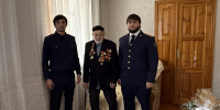 Сотрудники следственного отдела по городу Назрань в преддверии Дня Победы навестили труженика тыла - Следственный комитет