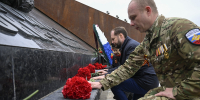 Виталий Королев почтил память защитников Родины на Ржевском мемориале Советскому солдату - ТИА
