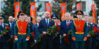 В День Победы Вячеслав Федорищев возложил цветы к горельефу «Скорбящей Матери-Родине» - НИА Самара