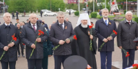 Губернатор Брянской области возложил цветы к стеле Воинской славы - Газета Брянские новости