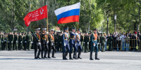 Бессмертная память и гордость. День Победы в Омске начался с традиционного парада  - ИА Омск здесь