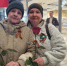 81 цветок Победы: в Магадане «Единая Россия» подарила жителям праздничное настроение - Kolyma.Ru