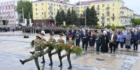На площади Партизан в Брянске прошел митинг в честь Дня Победы - БрянскToday.Ru