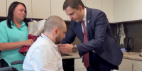 В День Победы Андрей Клычков встретился с героем СВО Евгением Рубаковым - Правительство Орловской области