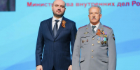 Вячеслав Федорищев вручил почетные награды жителям региона в День Победы - ProGorodSamara.Ru