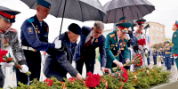 В Туле возложили цветы к воинским мемориалам - ГТРК