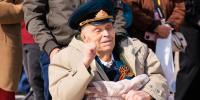 На площади Победы во Владимире 9 Мая отметили парадом и возложением цветов - Владимирские Ведомости