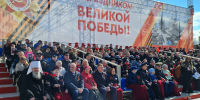 Митрополит Корнилий 9 мая возложил цветы к монументу Победы в Архангельске - Архангельская епархия