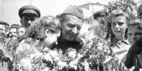 ИИ оживил фотографии времен Великой Отечественной войны - M24.Ru