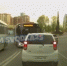 Фото: соцсети | Очевидцы засняли «очумелые маневры» автобусов на Дальпрессе во Владивостоке - PrimPress.Ru