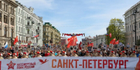 Более 1 млн петербуржцев поучаствовали в «Бессмертном полку» - Metro Петербург