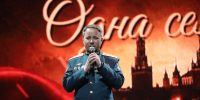 Участник СВО Эльдар Шарипов и член Общественной палаты РФ Александр Асафов поздравили жителей Северного округа столицы с Днем Победы, фото - Мой район