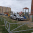 В Соликамске автомобиль вылетел на детскую площадку после ДТП на перекрестке - VikiPerm.Com