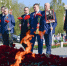 Новоуральцы возложили цветы к мемориалу «Вечный огонь» в День Победы - Газета Нейва