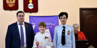 Самарские полицейские вручили первые паспорта юным жителям региона, отличившимся в учёбе, спорте и общественной деятельности - ГУ МВД Самарской области