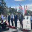 В День Победы Жанна Киреева вместе с волонтерами и  представителями  Молодежного совета при Уполномоченном по правам человека в Белгородской области возложили  цветы у мемориала «Вечный огонь» на Соборной площади Белгорода – священного места для каждого жителя нашей области - Уполномоченный по правам человека