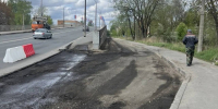 Изношенные слои асфальта начали восстанавливать на улицах Пскова - Псковская правда