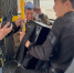 В Туве молодой баянист Найыр Бегзи порадовал пассажиров городского автобуса песнями о Победе - ИА Тува-Онлайн