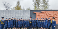 Сотрудники ИК-28 ГУФСИН России по Пермскому краю возложили цветы на Мемориале Победы - УФСИН по Пермскому краю