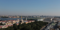 У стен Князь-Владимирского собора на Петроградской стороне открылась выставка «Война и служение» | ФОТО Александра ДРОЗДОВА - С.-Петербургские ведомости