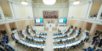 Губернатор Северной столицы выступил с докладом перед депутатами петербургского парламента - Законодательное собрание