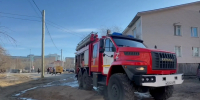 Пожар произошел 13 мая вечером в жилом доме в Салехарде. Фото: пресс-служба ГУ МЧС по ЯНАО - Красный Север