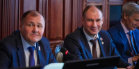 Герой России Дмитрий Перминов вместе с депутатами Заксобрания обсудил развитие молодёжной политики и поддержку студотрядов - 12 канал