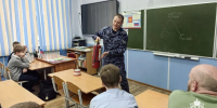 Росгвардейцы провели урок безопасности для брянских школьников - Росгвардия