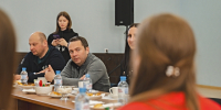 Губернатор Андрей Чибис встретился с многодетными семьями Оленегорска - Арктик-ТВ