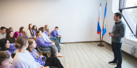Важно, чтобы вы знали об уникальных преимуществах Мурманской области и могли с гордостью о них рассказать: Андрей Чибис встретился с участниками первой профессиональной смены «МедиаМаяк» - Murman.Ru