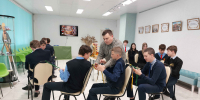 В районном Доме культуры прошёл мастер-класс «Русский пояс: от нитей до узора» - Лунинский район