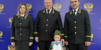 В ВС КЧР наградили победителей конкурса детского рисунка «Я ГОРЖУСЬ! Я ПОМНЮ!» - Карачаевский районный суд