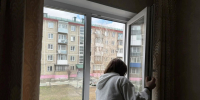Омичам напомнили о правилах безопасности при использовании москитных сеток. - Администрация города