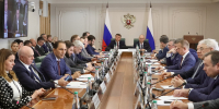 Губернатор представил на Комитете СФ по экономической политике проекты по развитию мебельного кластера и транспортной инфраструктуры региона - Правительство