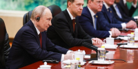 Путин на переговорах назвал Си Цзиньпина дорогим другом - M24.Ru