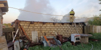 Сегодня рано утром в Большечерниговском районе загорелся сарай - Центр по делам гражданской обороны, пожарной безопасности и чрезвычайным ситуациям