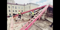 Крыши двух домов ремонтируют в Калуге - Калужский перекрёсток