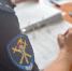 Полицейские Алапаевска задержали подозреваемого в краже более 350 тысяч рублей с банковской карты - МО МВД "Алапаевский" 