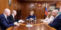 Олег Мельниченко доложил Валентине Матвиенко о работе в рамках Дней Пензенской области в Совфеде - Пенза-Обзор