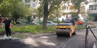 В Самаре во дворе на Стара-Загора укладывают новый асфальт - SamaraGIS.Ru