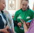 Волонтёры помогают жителям проголосовать за объекты благоустройства - Администрация г.о.Озерского