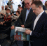 Сбер подарил петербуржцам книгу о великих земляках, созданную в соавторстве с искусственным интеллектом - StolicaOnego.Ru