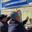 На остановках Югорска размещают обновлённые таблички с расписанием движения автобусов - Администрация г.Югорска