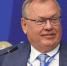Костин в разговоре об экономике РФ вспомнил анекдот о деде со свистящими ушами - Вечерняя Москва