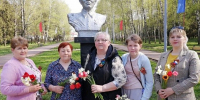 Возложение цветов - Соцзащита населения по Дубенскому