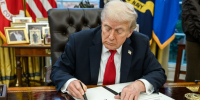 Стрельба у Белого дома не повлияла на работу Трампа - M24.Ru
