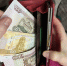 Казанцы стали чаще носить с собой наличные: средняя сумма выросла до 4,5 тысячи рублей - Казань Информ